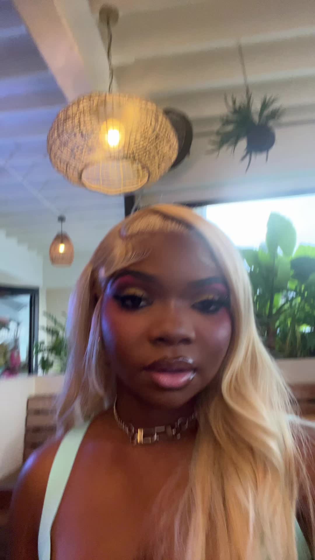 @lurkingglouu