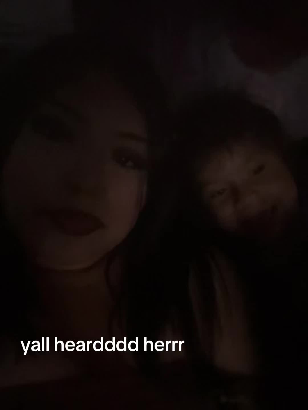 @Mariꨄ︎