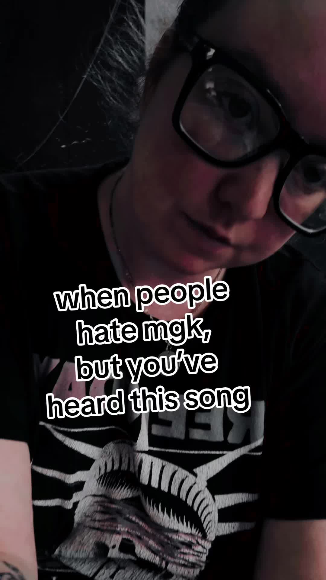 @julzisdead_