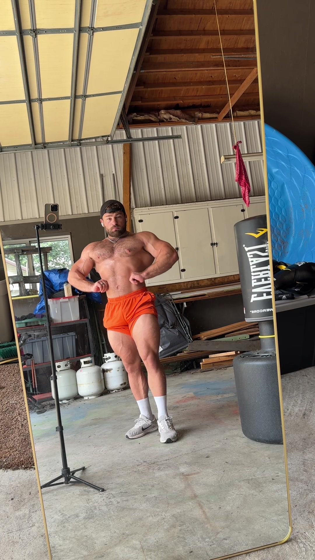@Alex 🦍