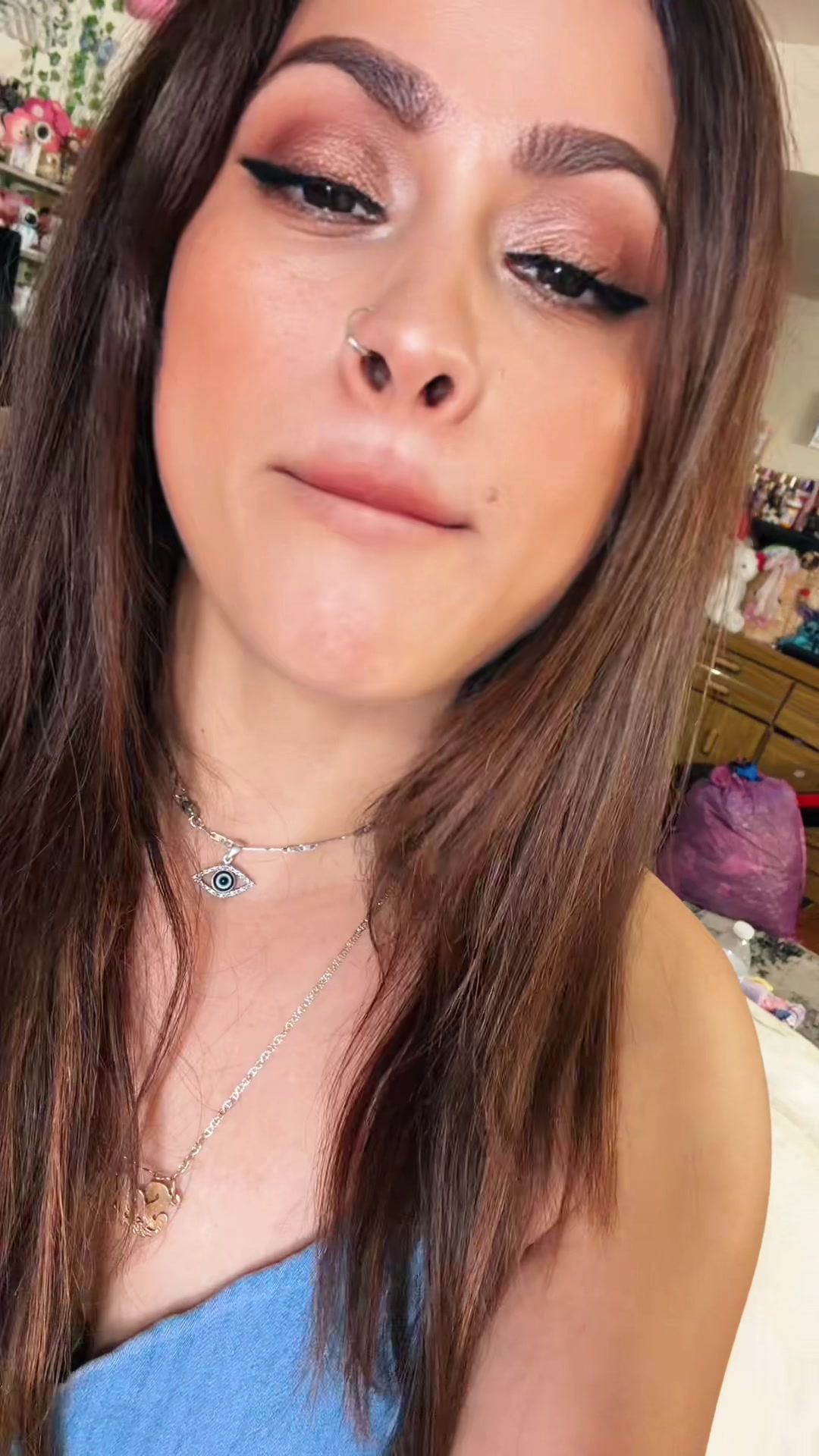 @Anahi