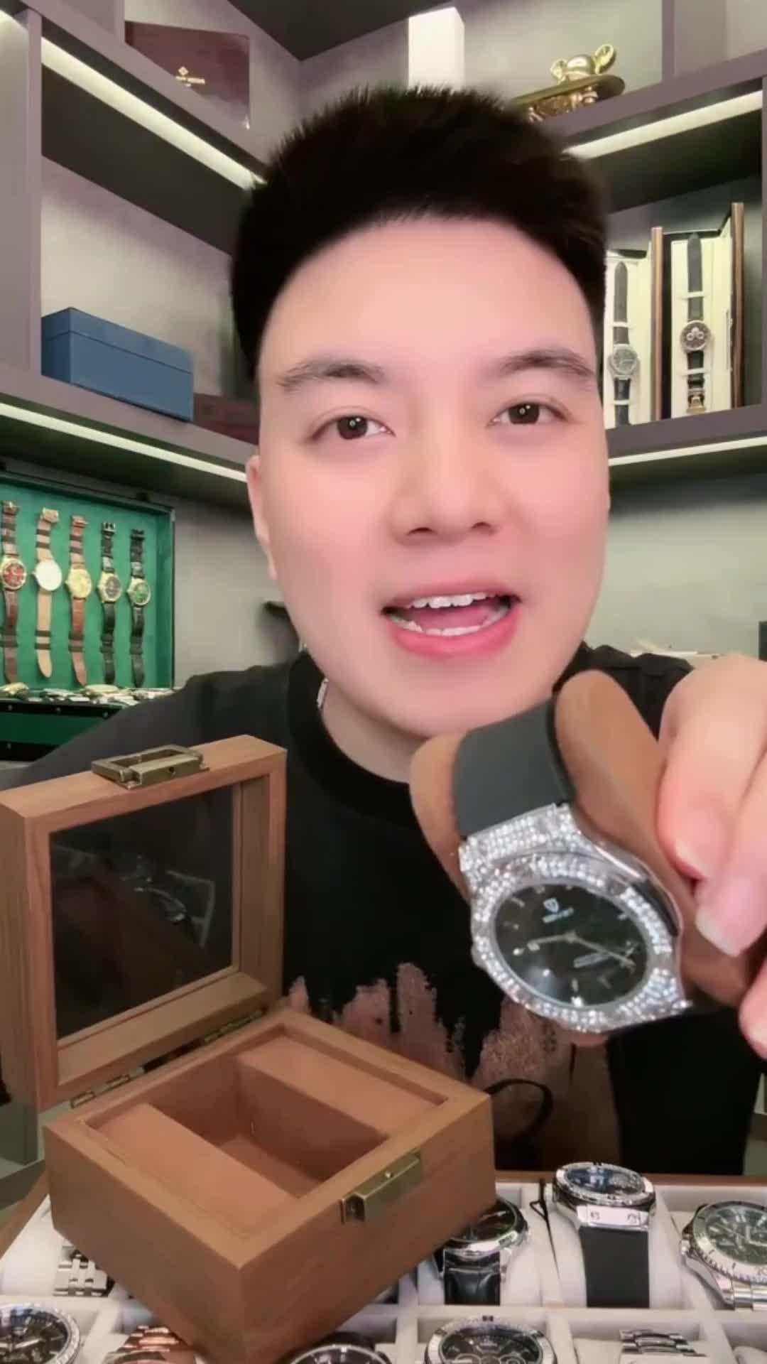 @Do&atilde;n Gia T&acirc;n