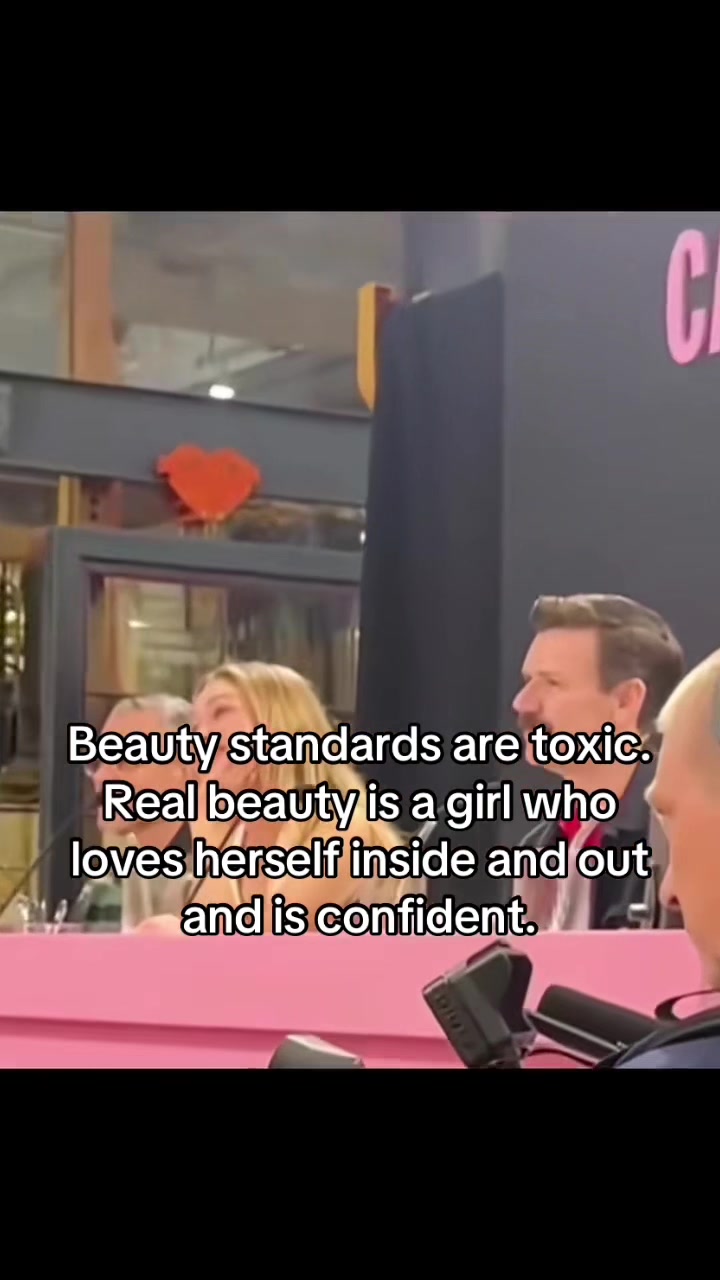@defnot.girl