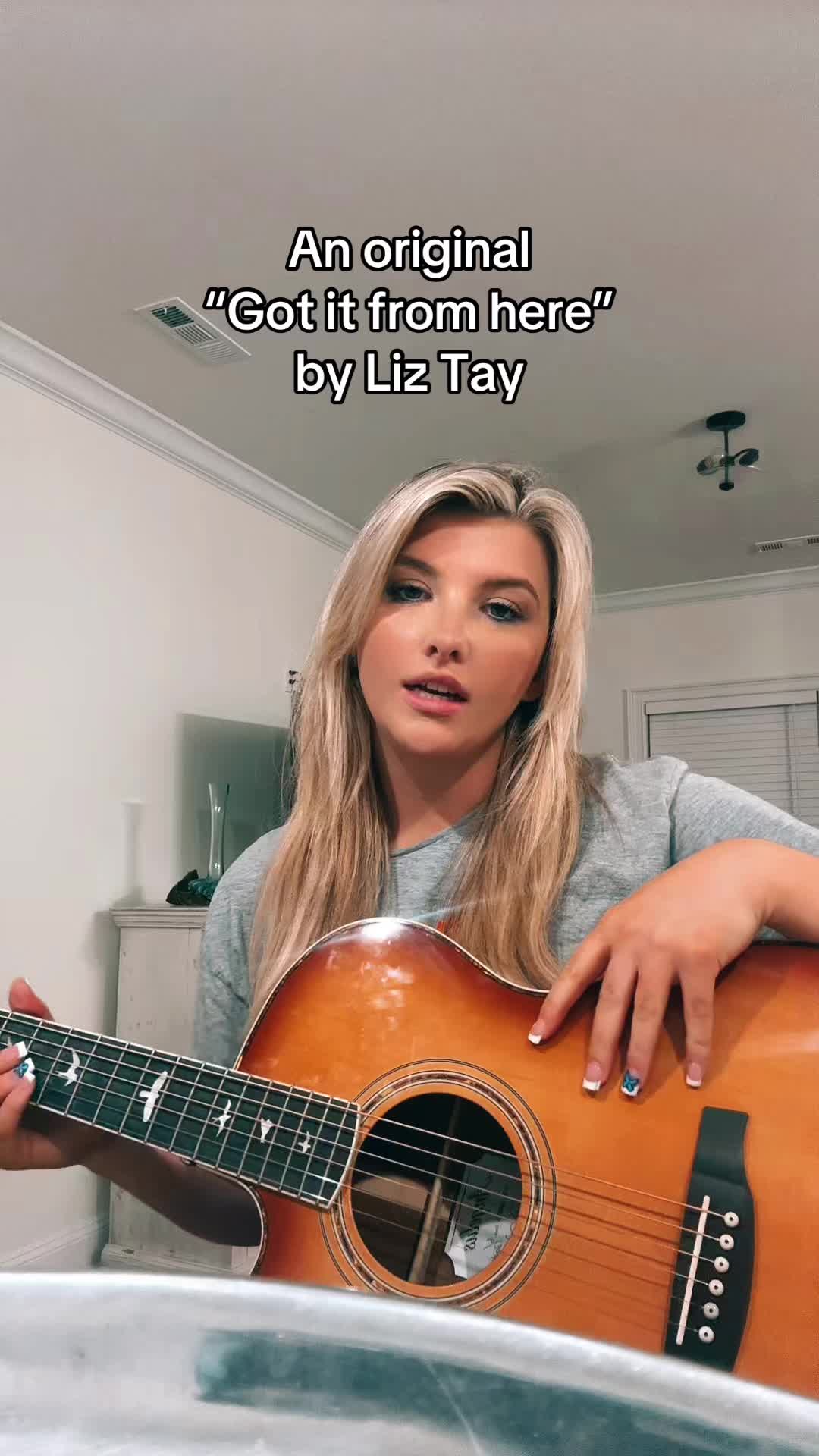 @LIZ TAY
