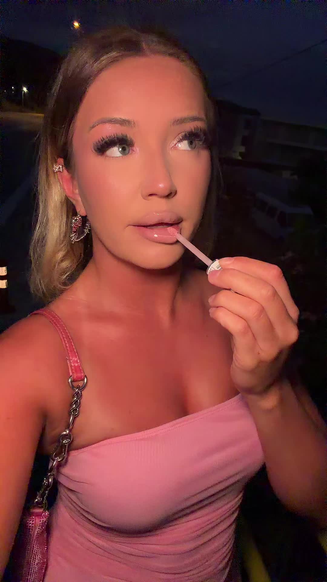 @livalyena