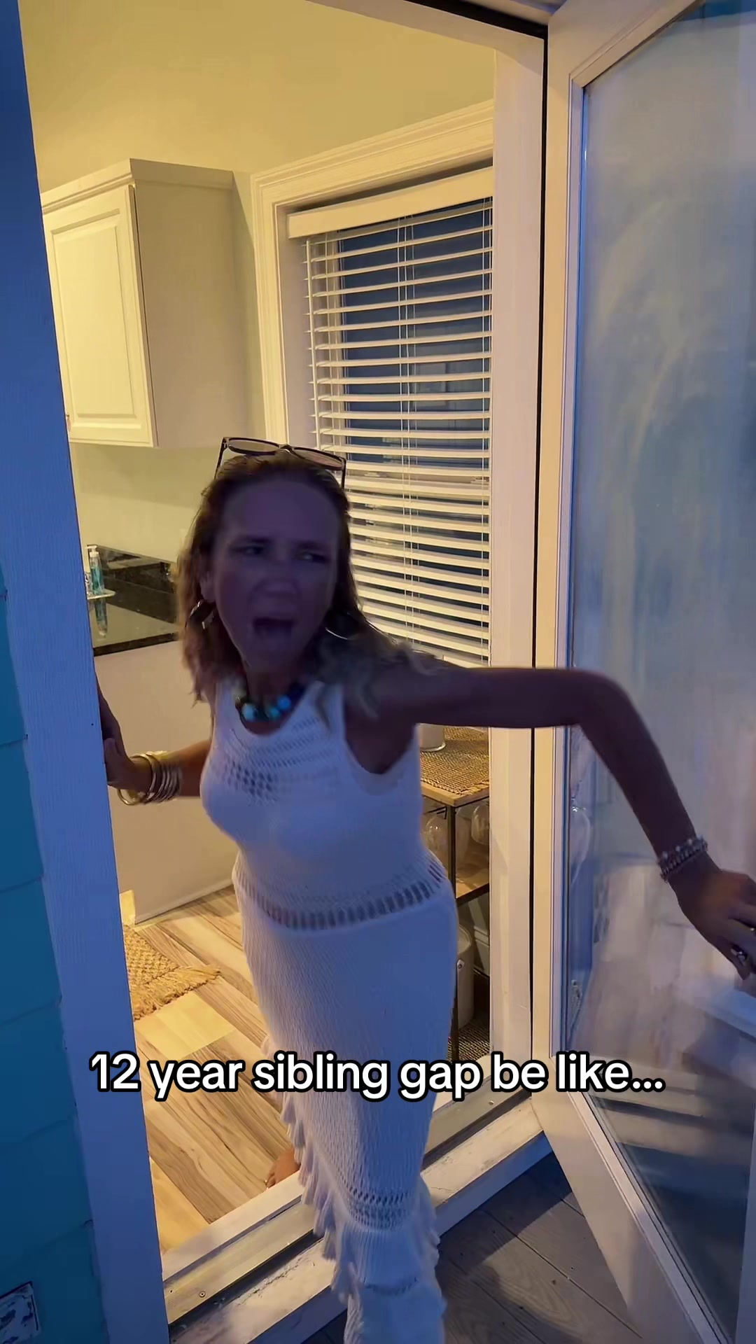 @Auntb