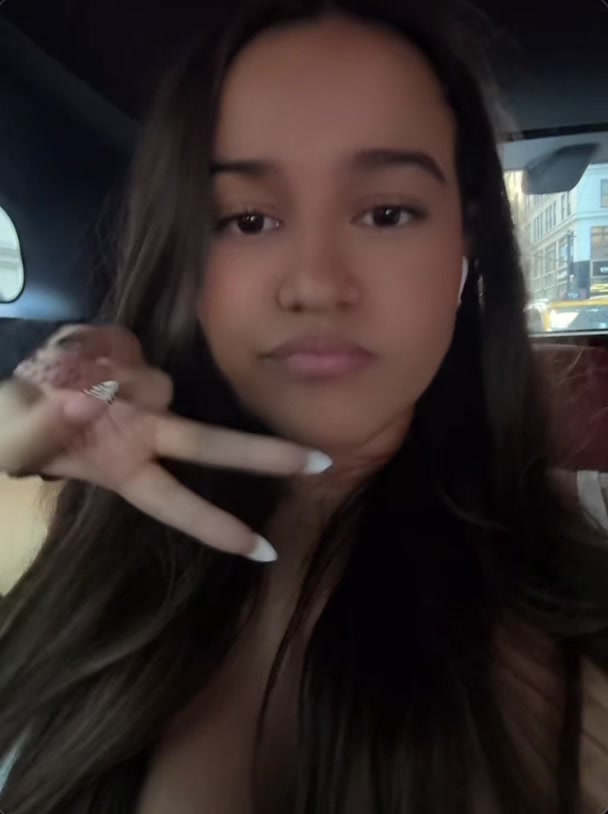 @nessa <3