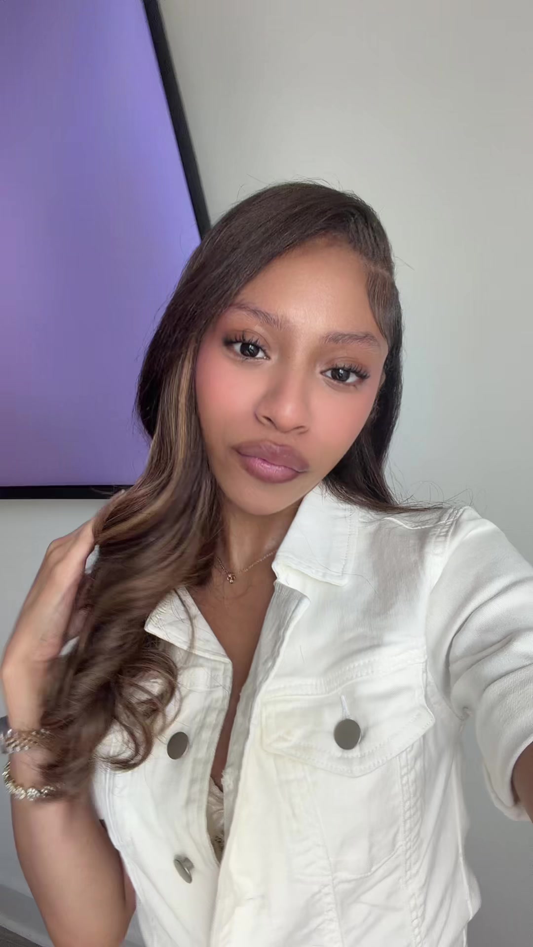 @YonikaaW