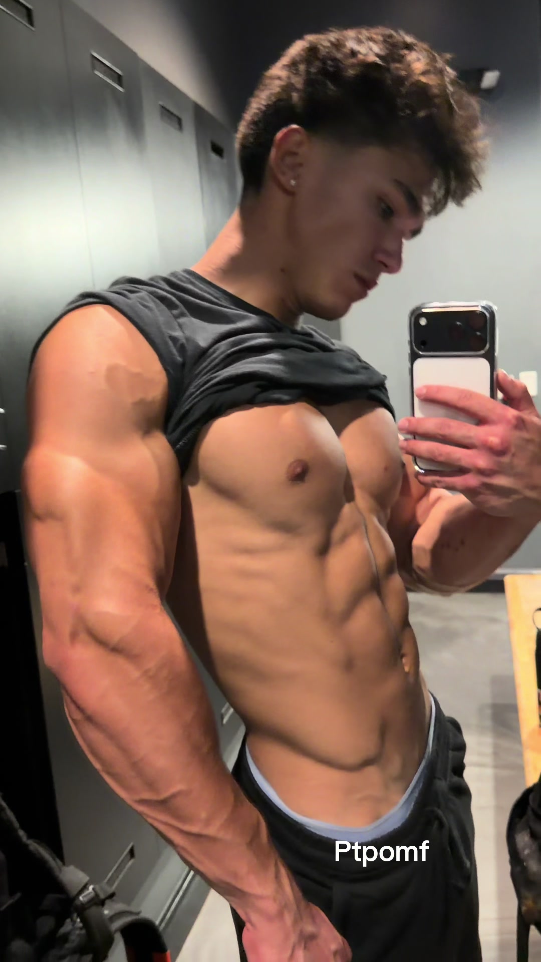 @Kalel🦸🏻♂️