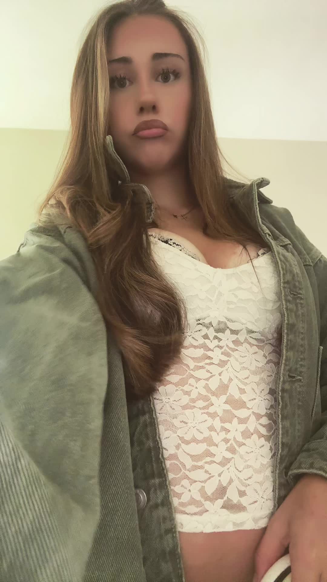 @𝐌𝐚𝐫𝐥𝐚