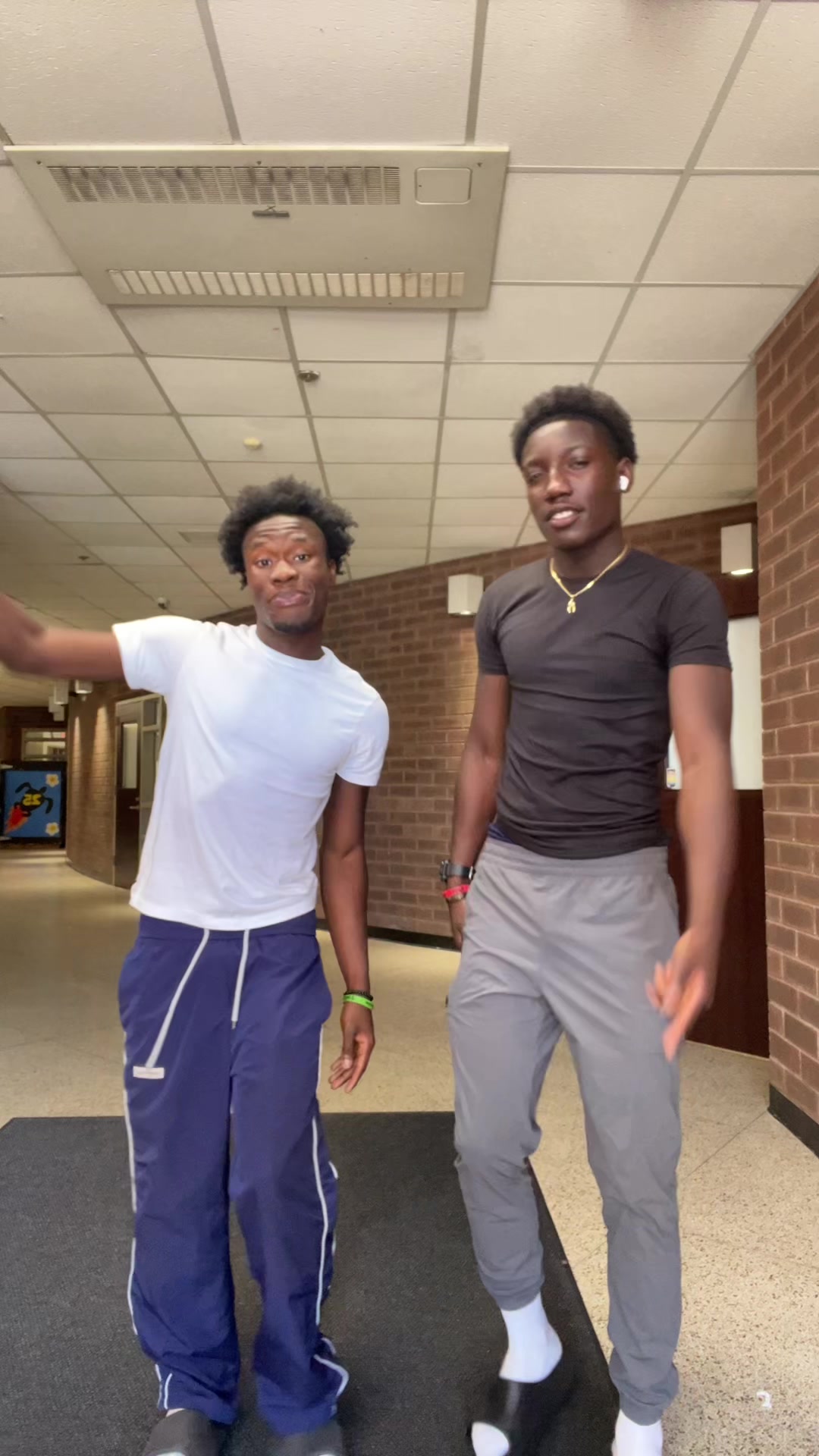 @J4🕺🏾.