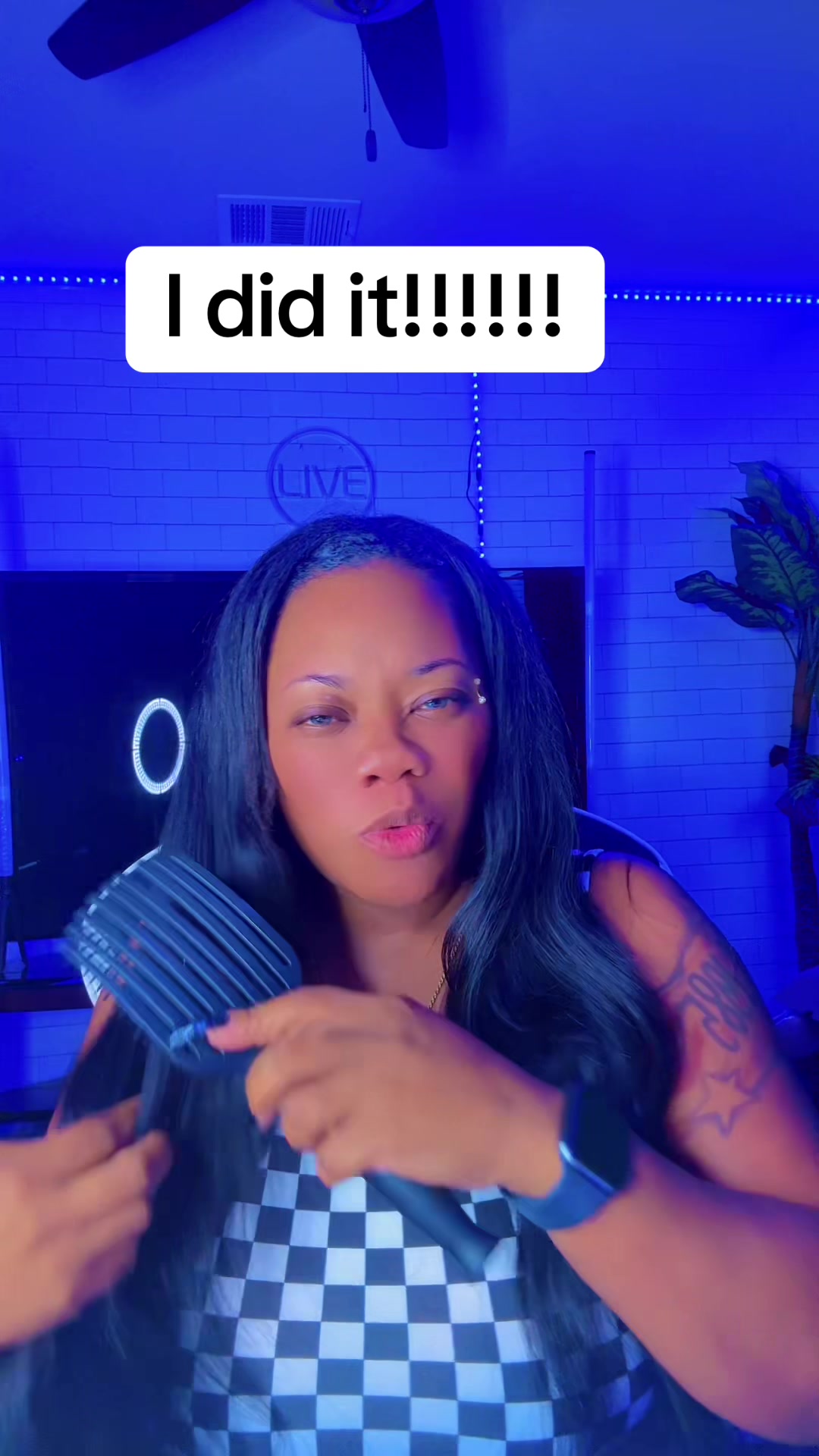 @🧨Dee Lashay🧨🤘🏾💅🍹🇺🇸