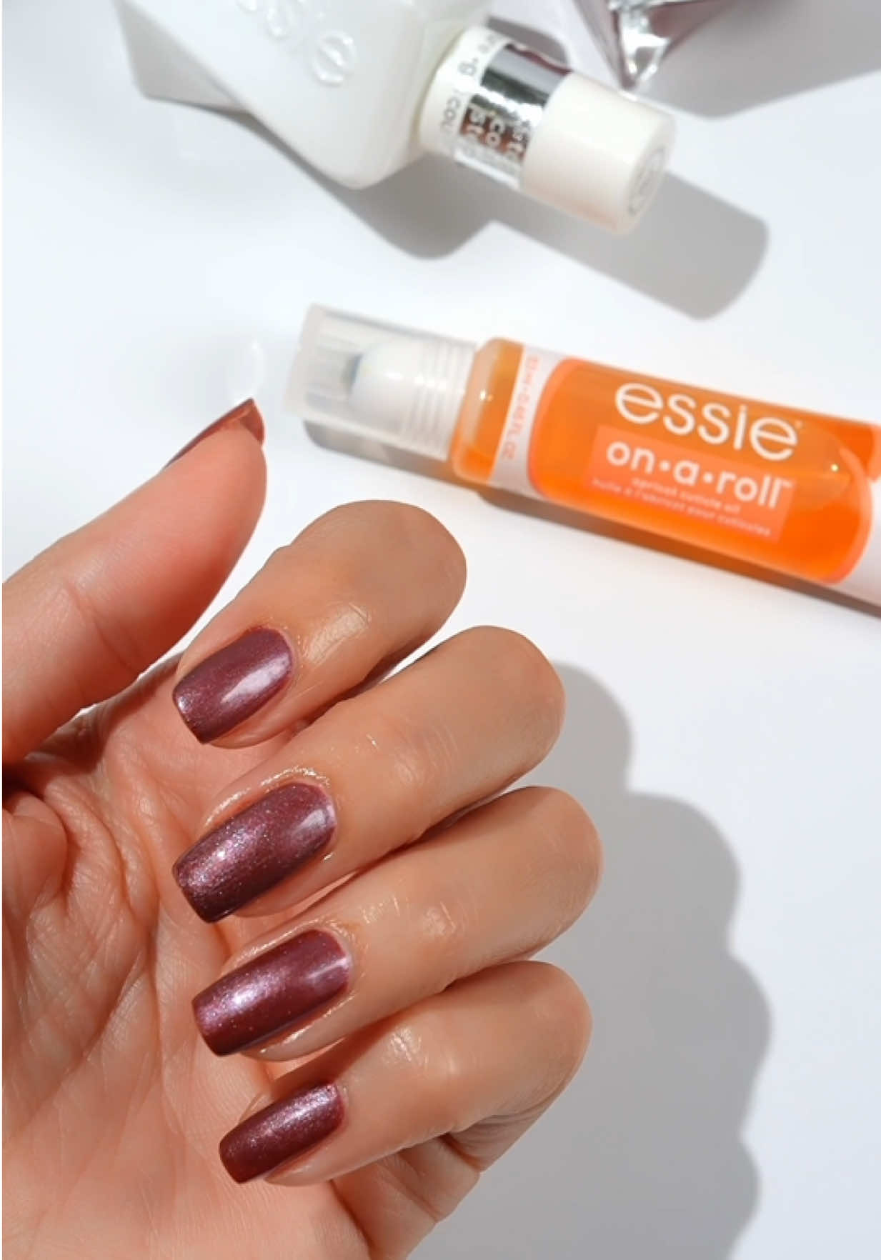 @essie
