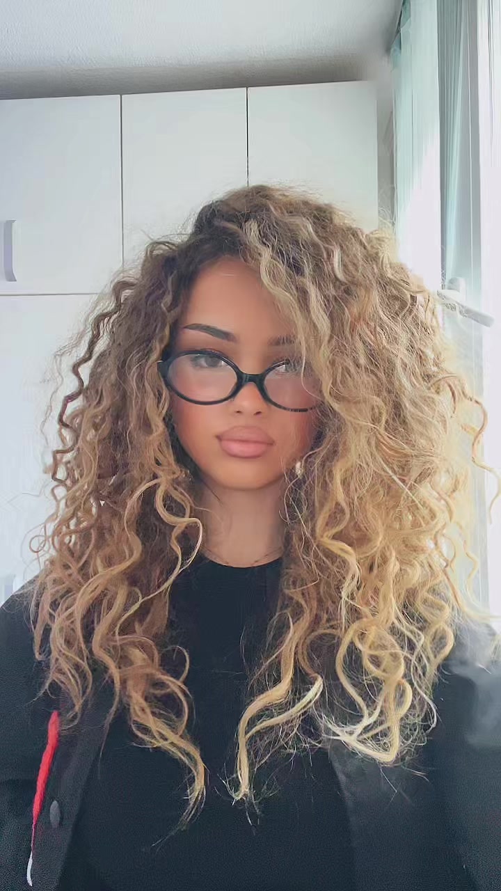 @isidora
