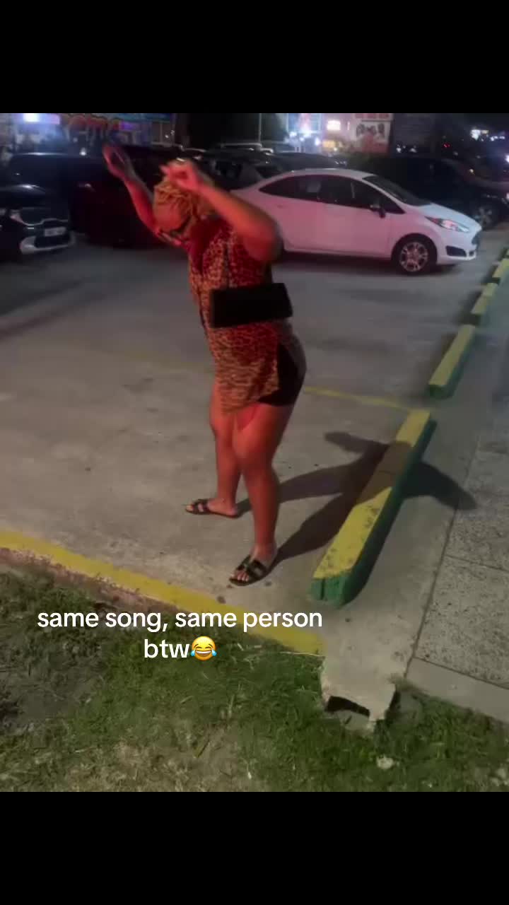 @sisi.next.door