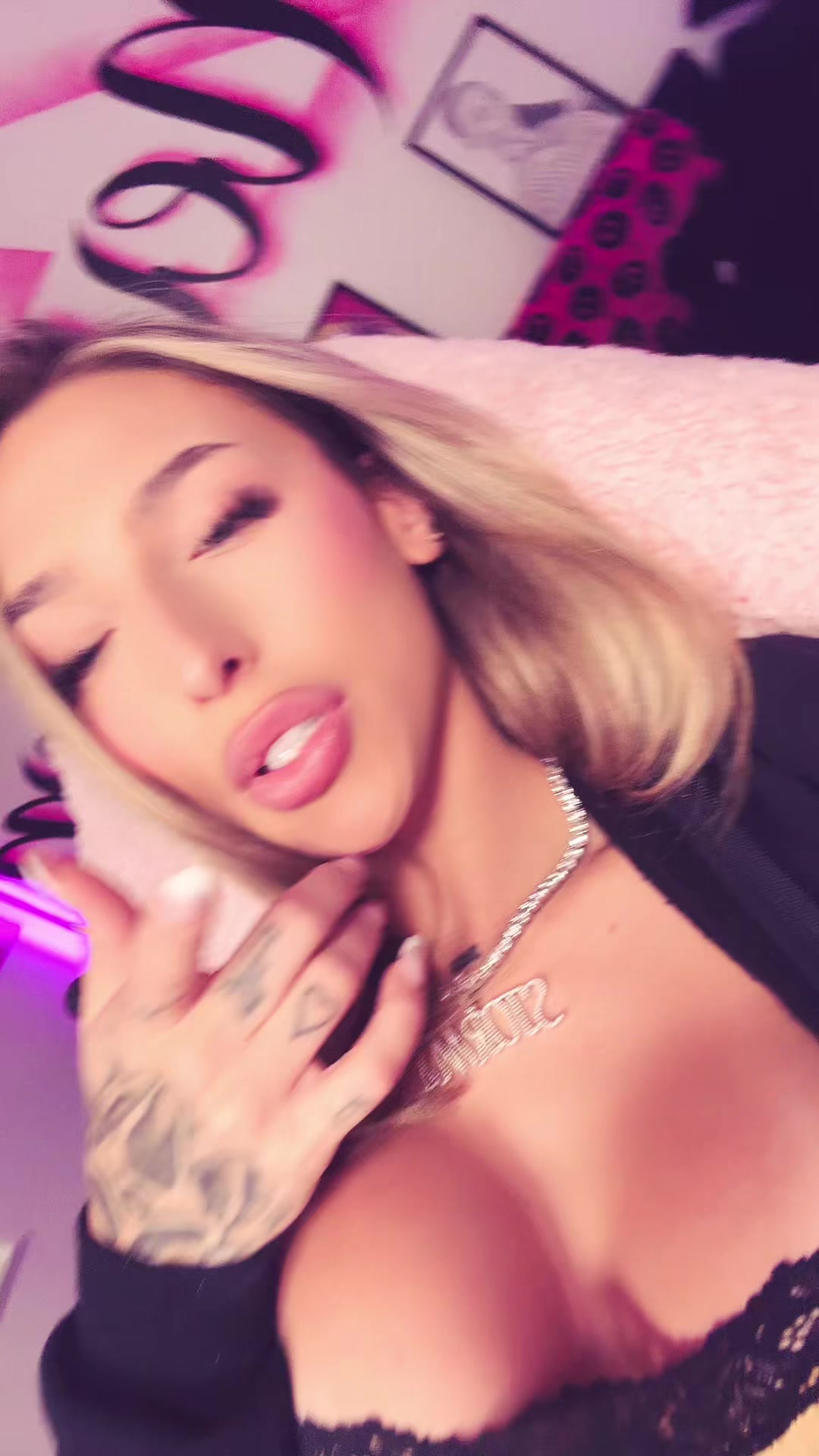 @Sunny Christina Clipz