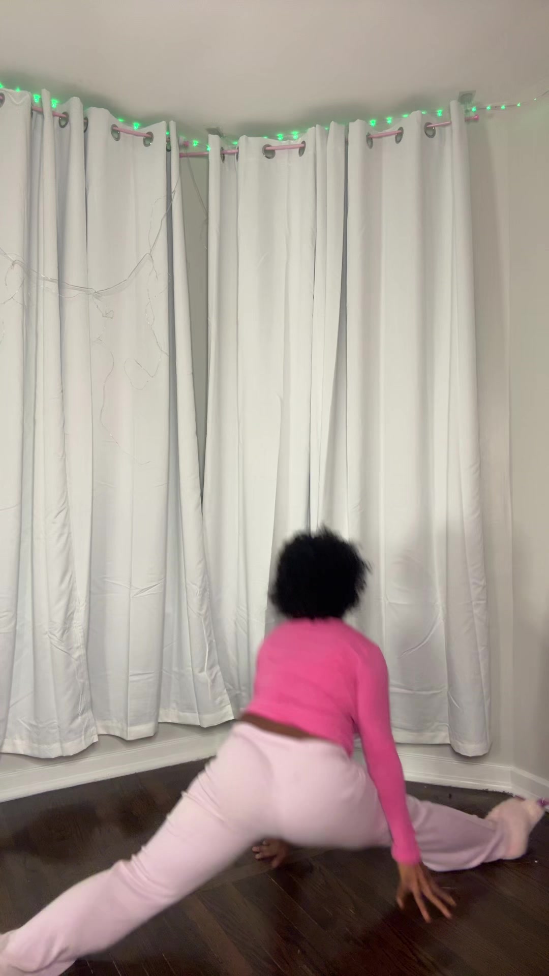 @nefertitixoxo