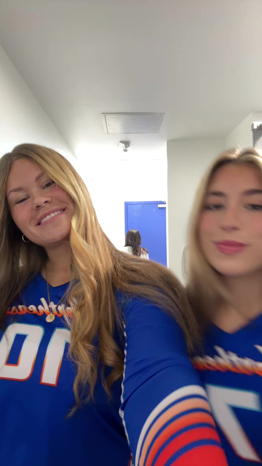 @Sienna