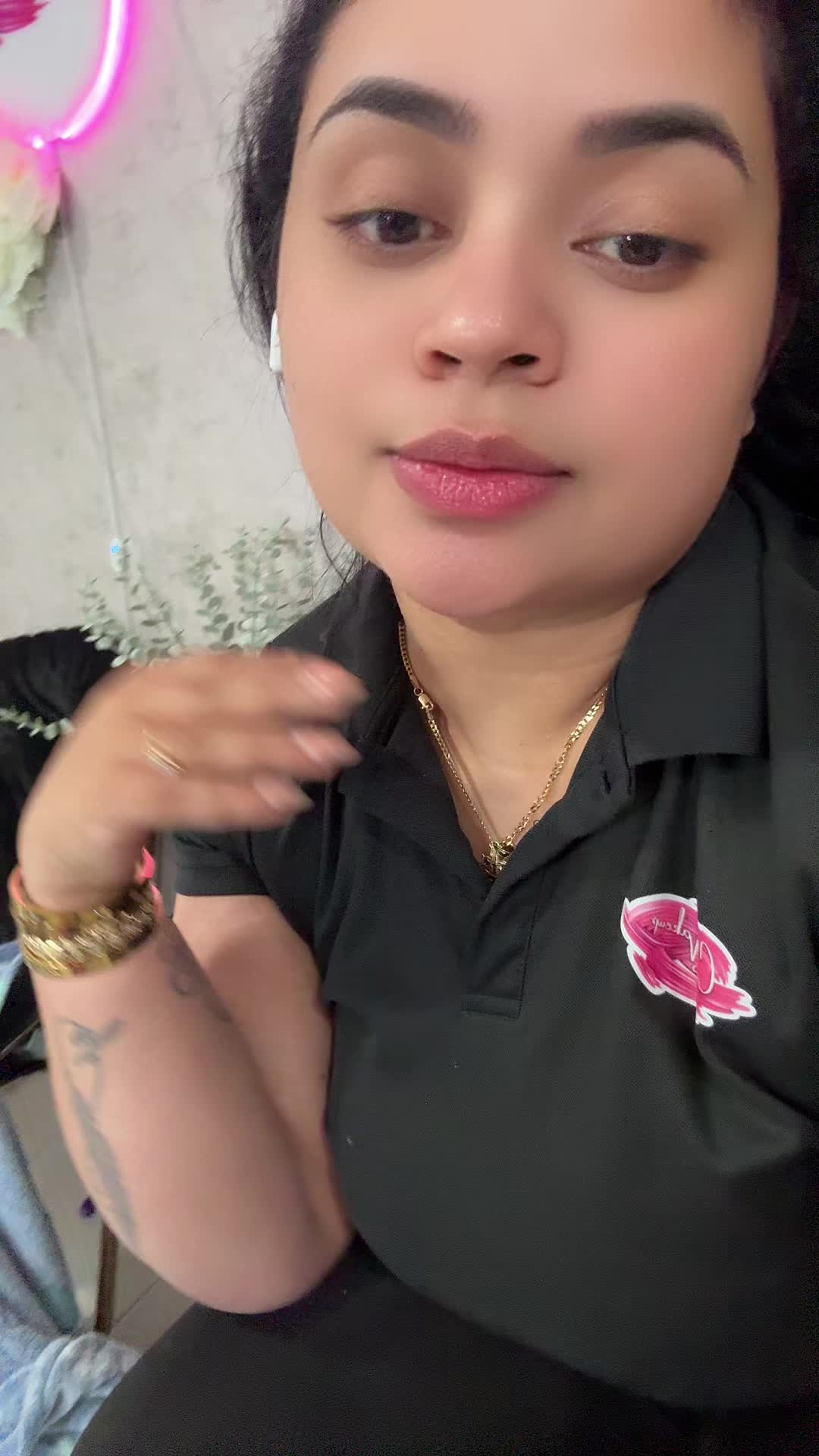@CharyMakeupStudio