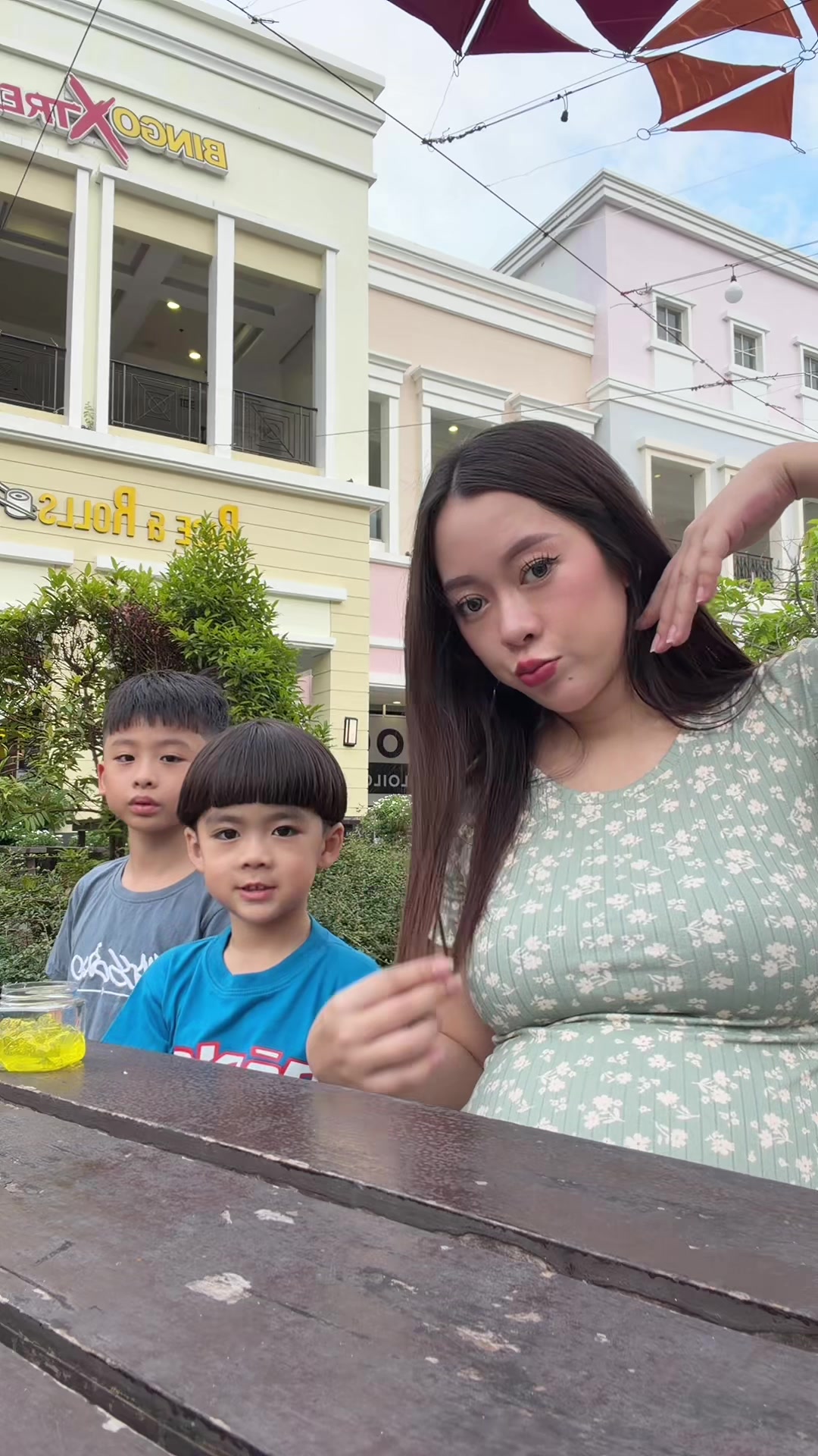 @Momshie Kelie