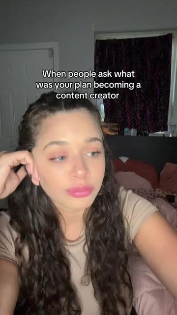 @atomicalexisclips