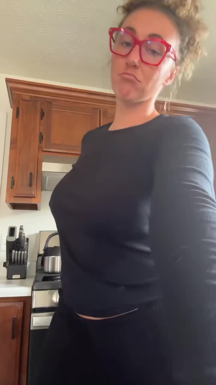 @karlyetaylor