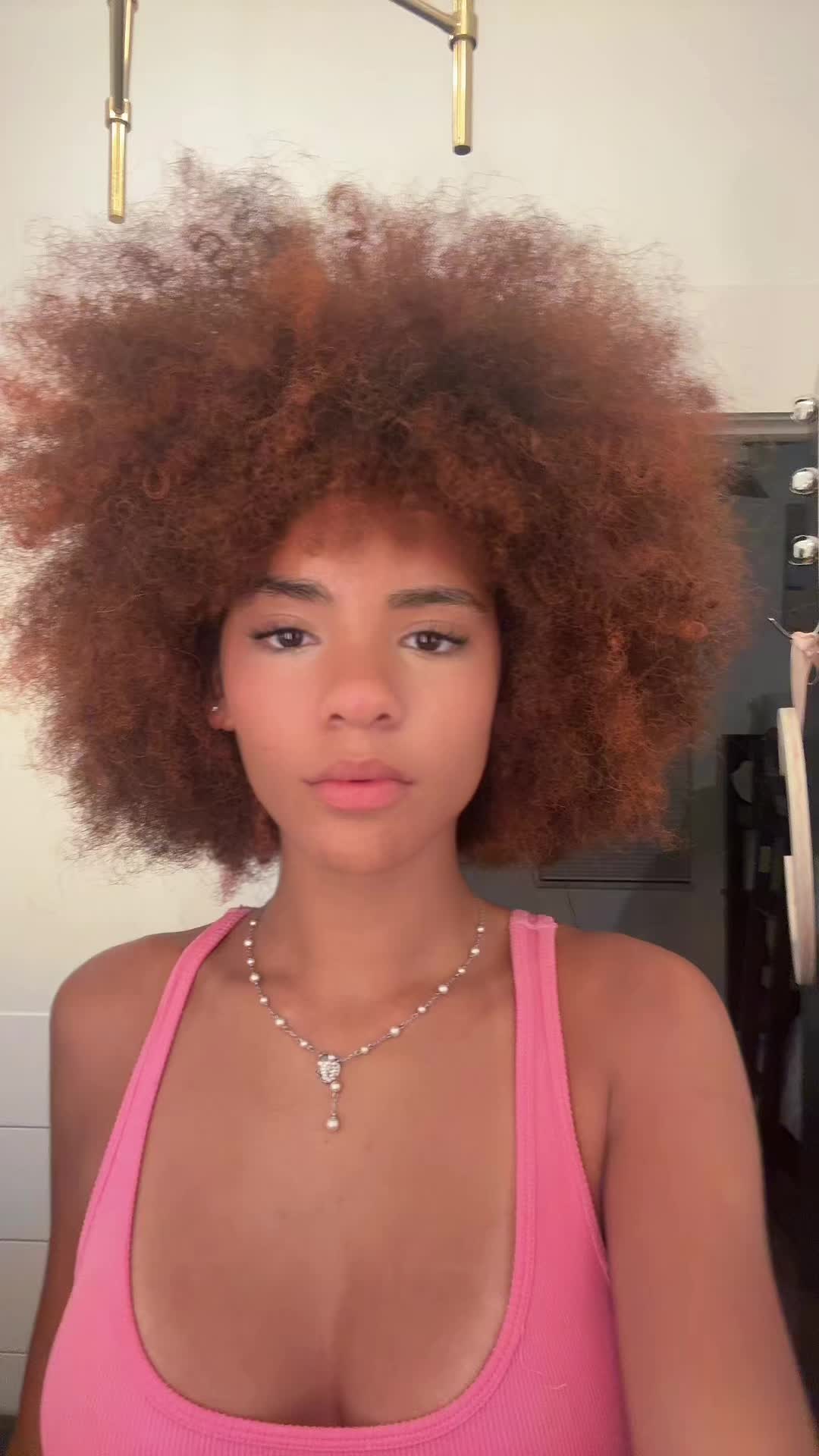 @carleiann