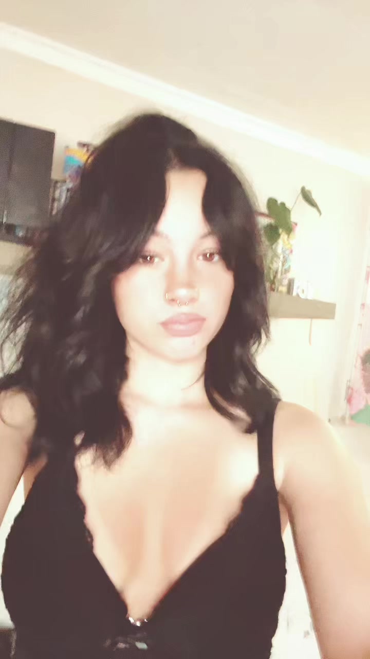 @‧₊˚✧𝓡𝓪𝓷𝓭𝔂-𝓵𝔂𝓷𝓷✧˚₊‧