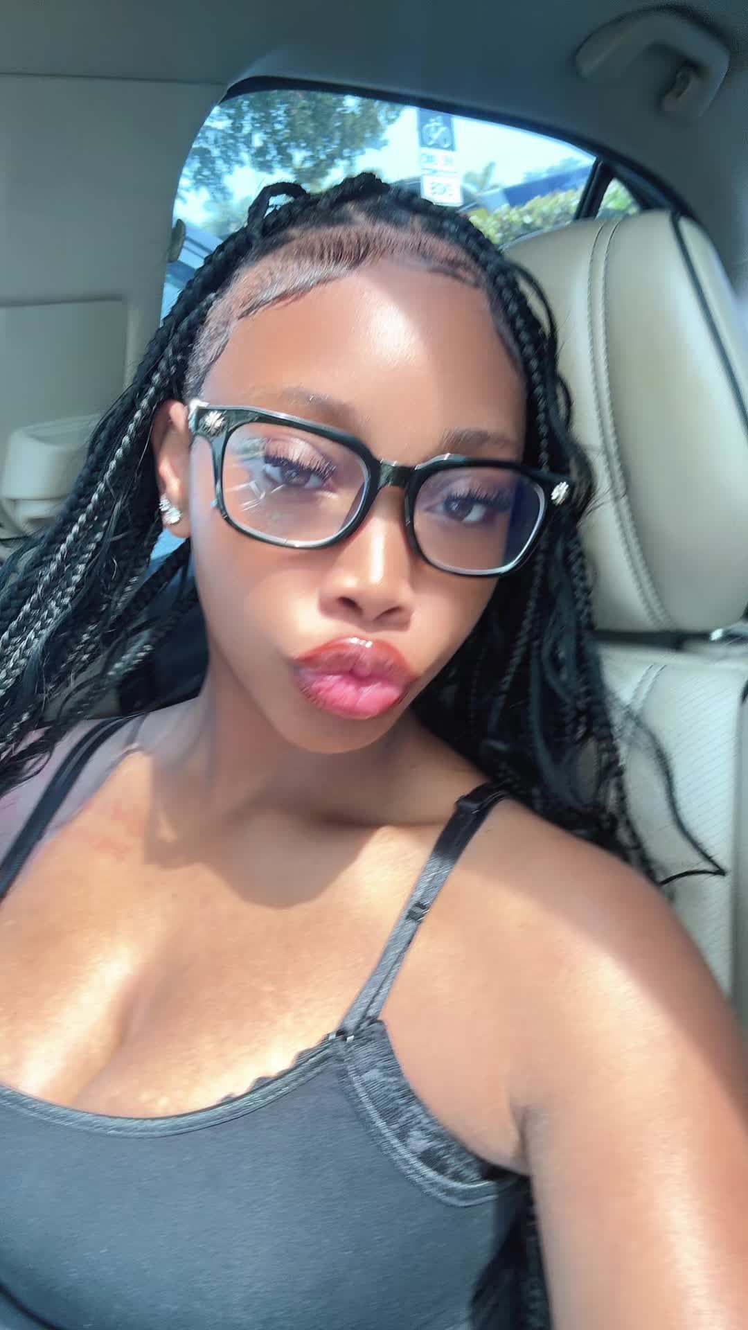 @Kierra Jadeee ✮