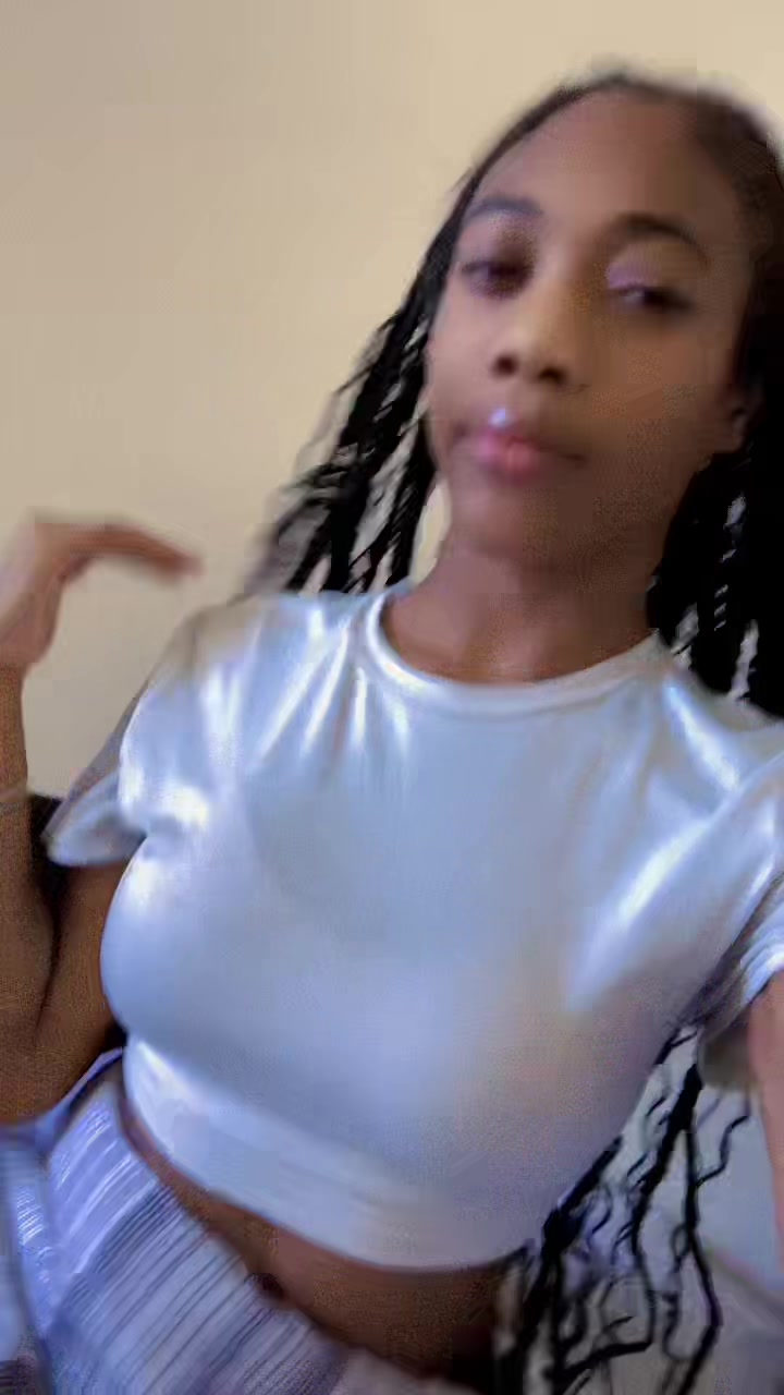 @Prettylil.thugggggg💋