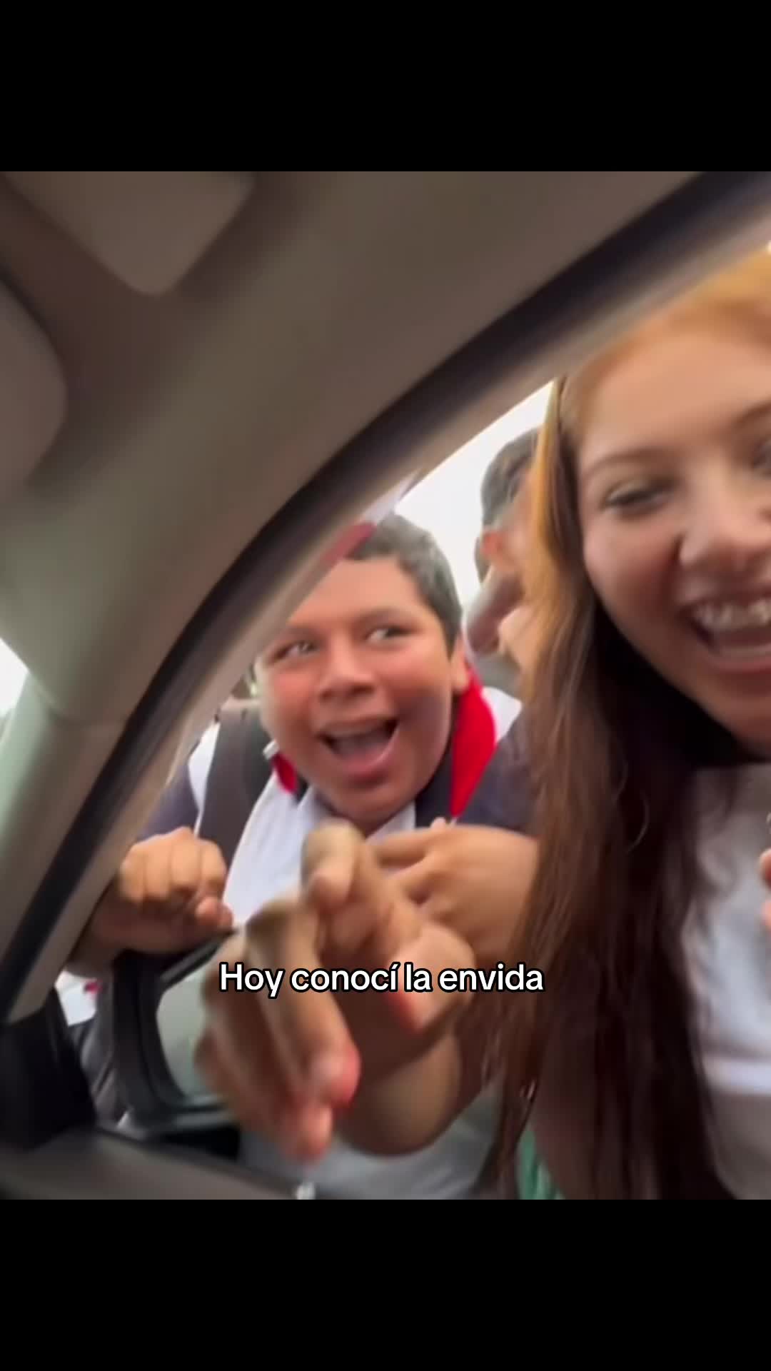 @DoñaLesty 🐍