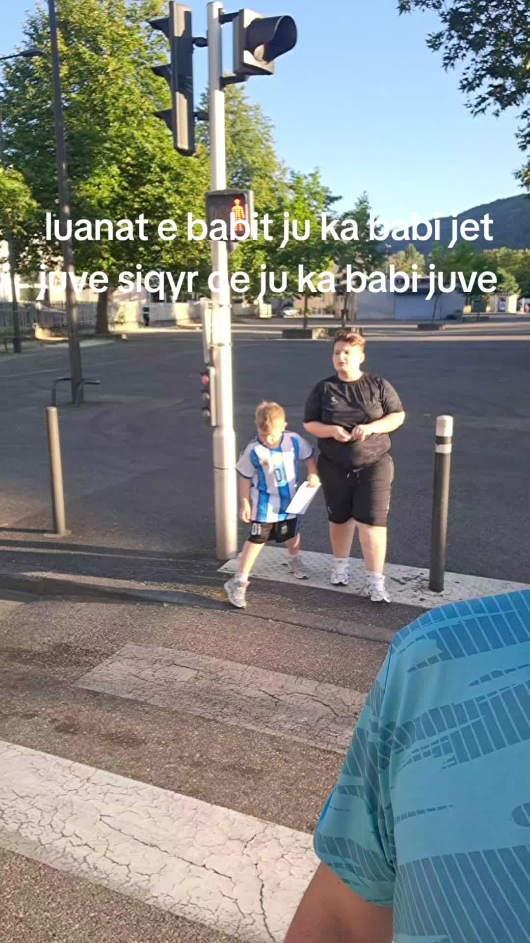 @Dritoni.emini.bab.e.bir.E.B.M