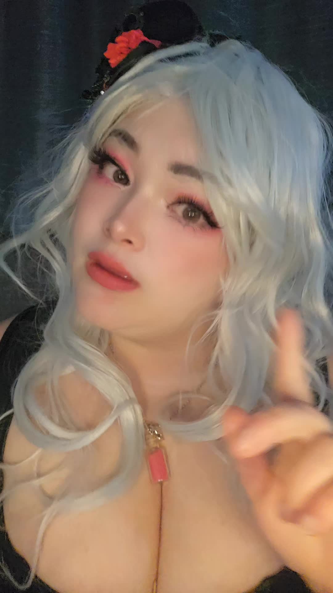 @Yiyi T