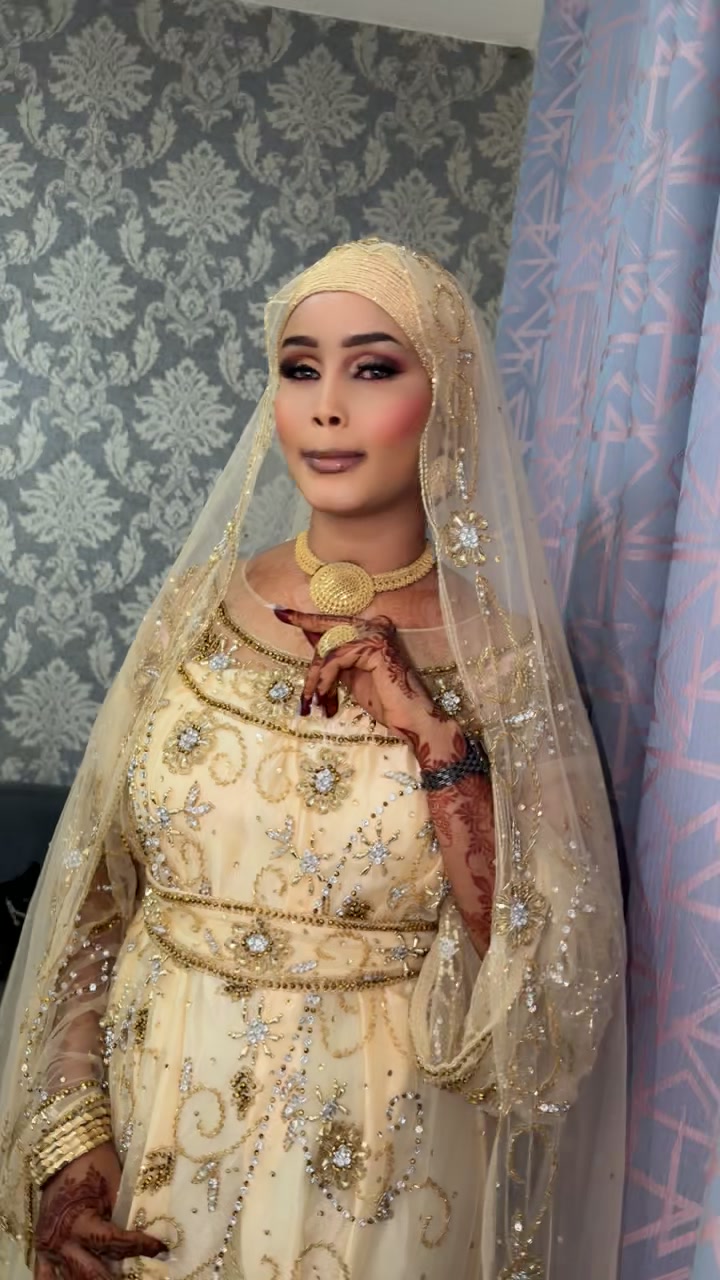 @Cadeyow’s make-up