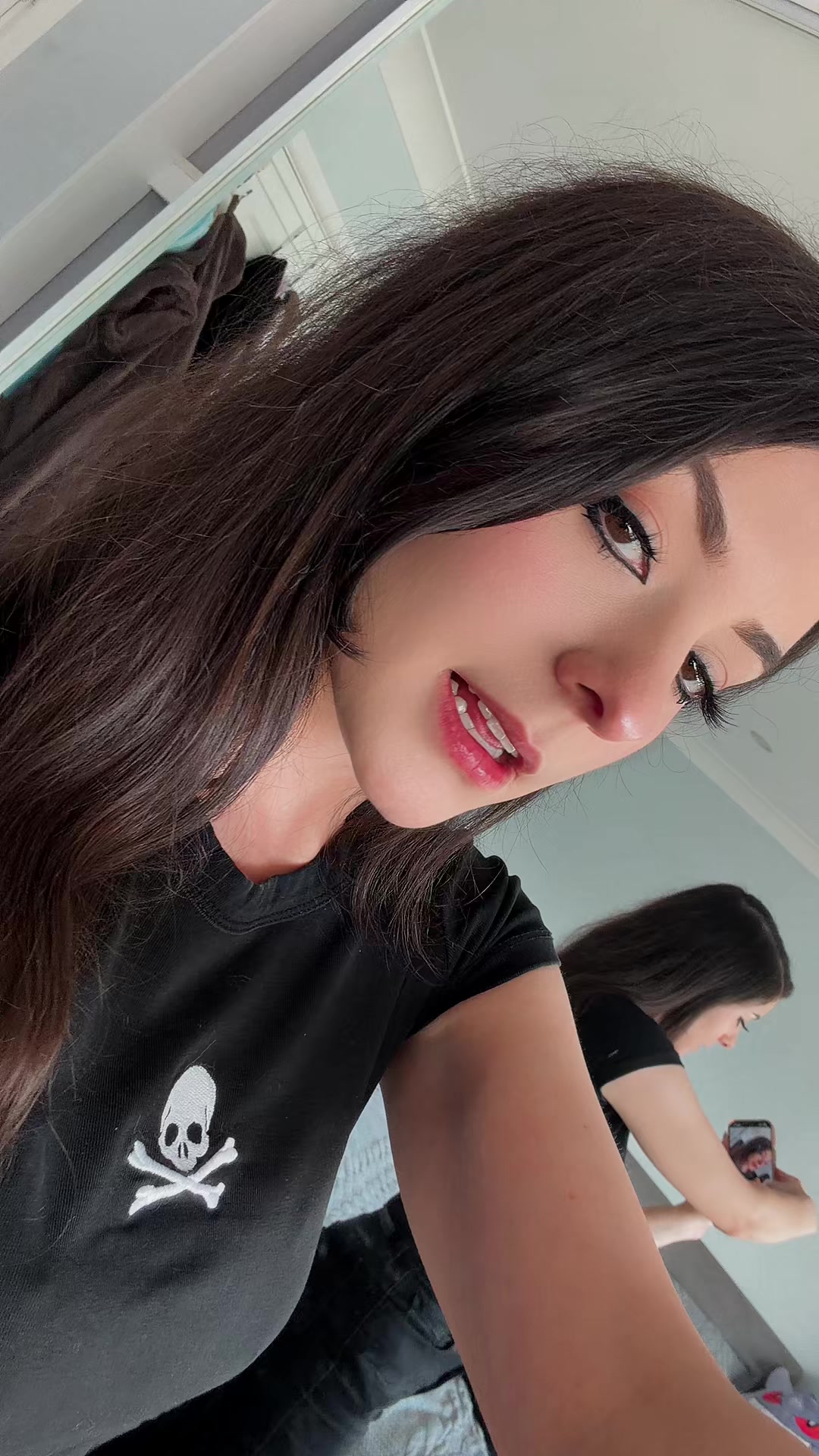 @Minacakes_12