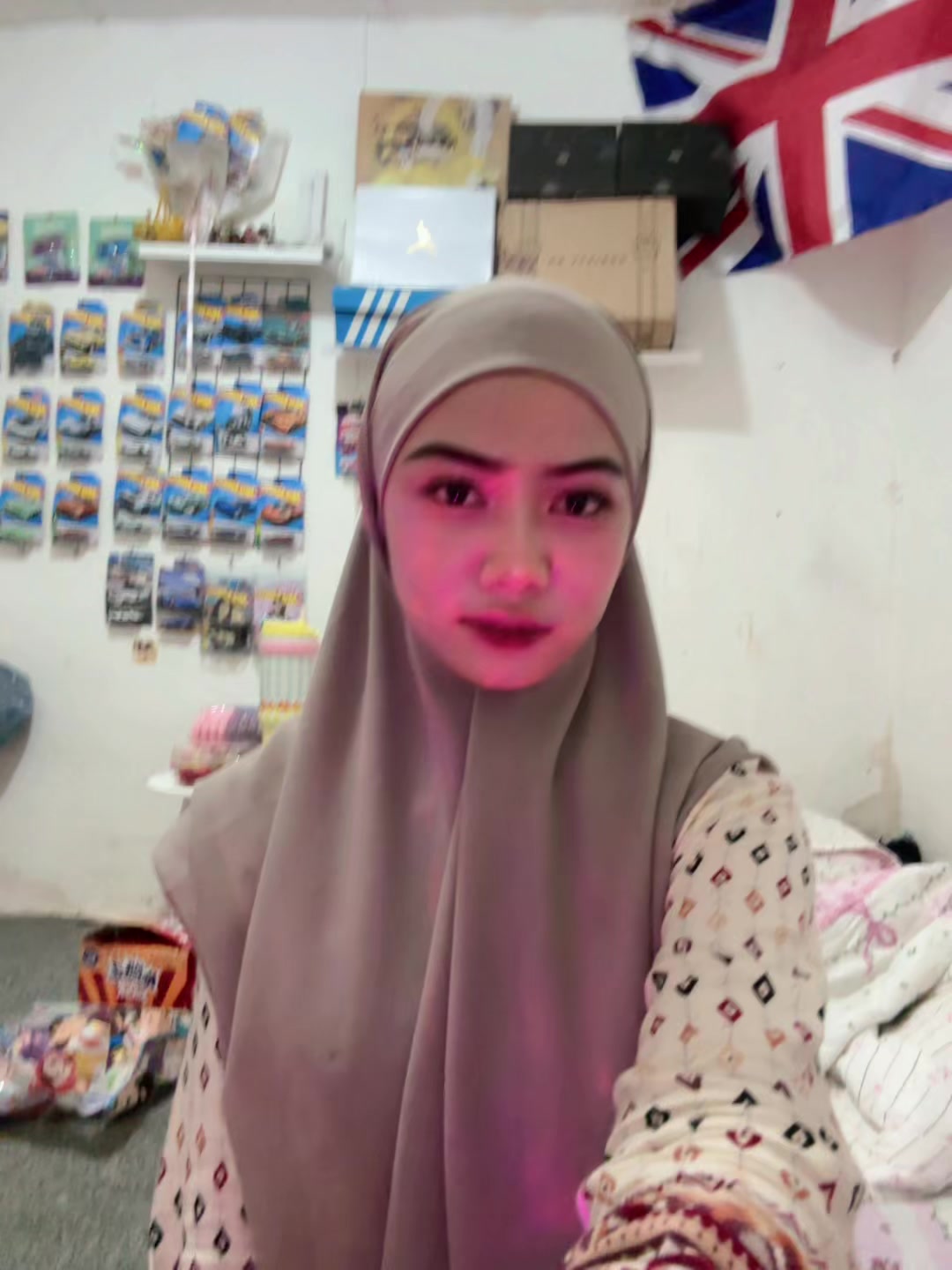 @𝐚𝐧𝐢𝐬