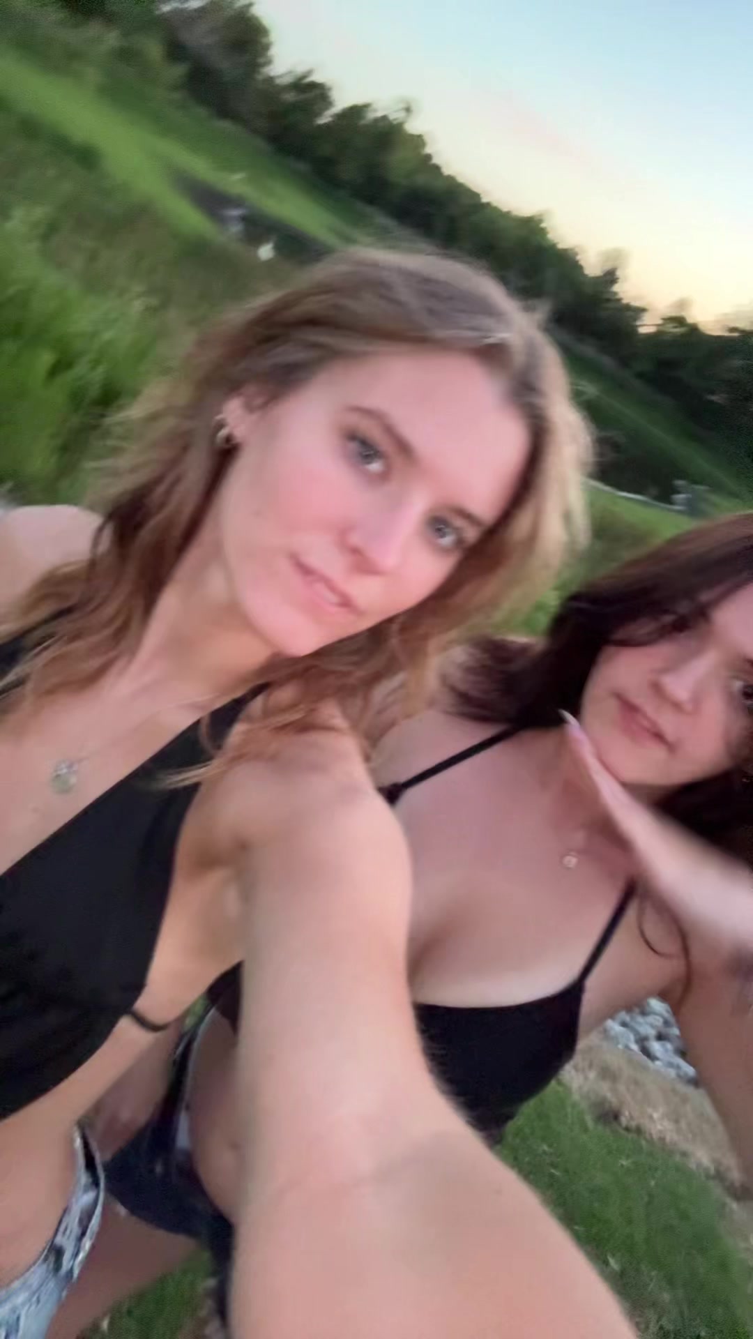 @ella