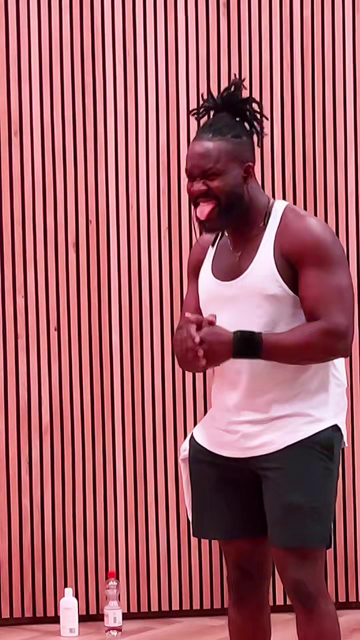 @FitJoe1🇬🇭🇩🇪