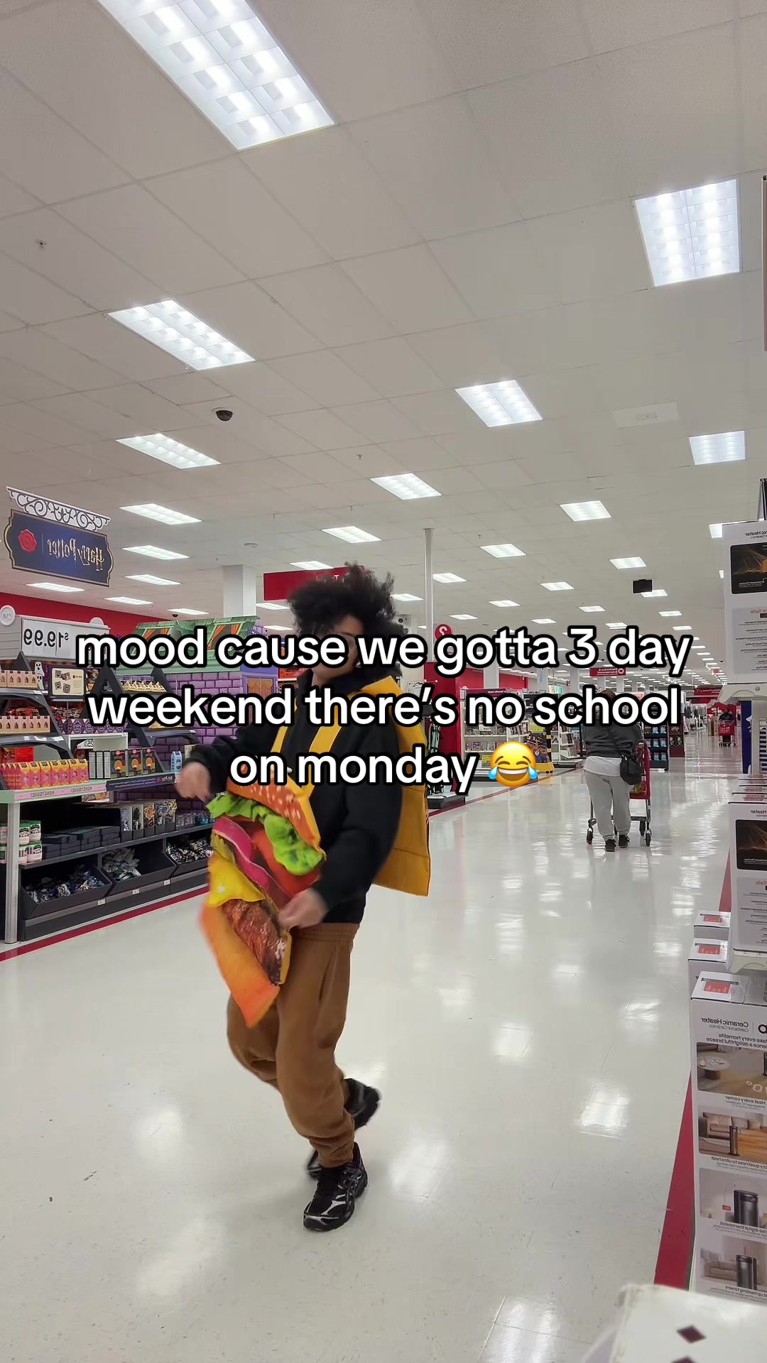 @derekyb