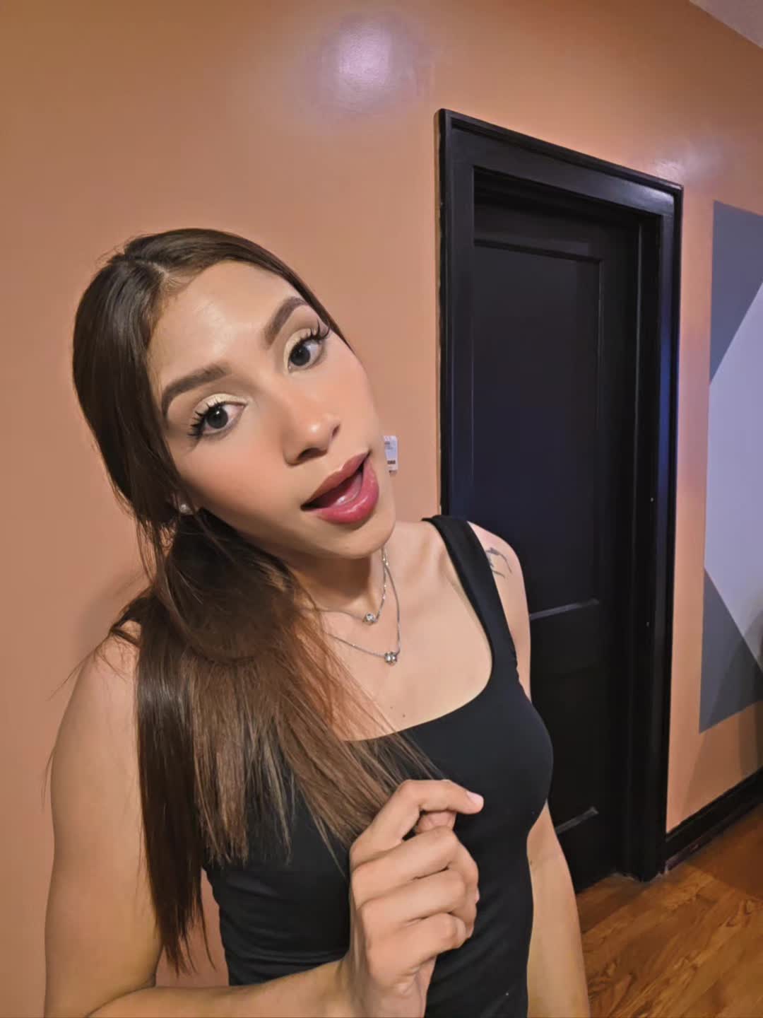 @Nikii920