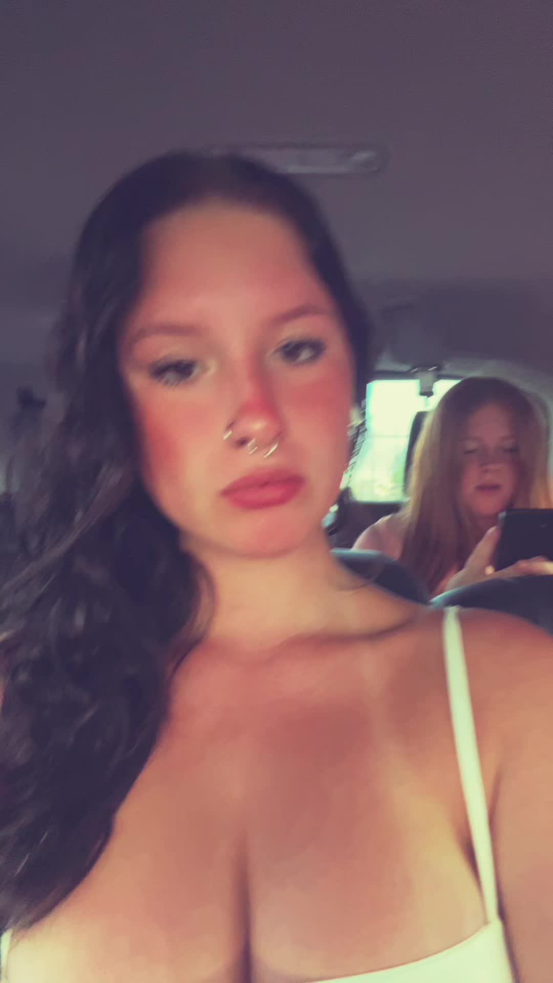 @…