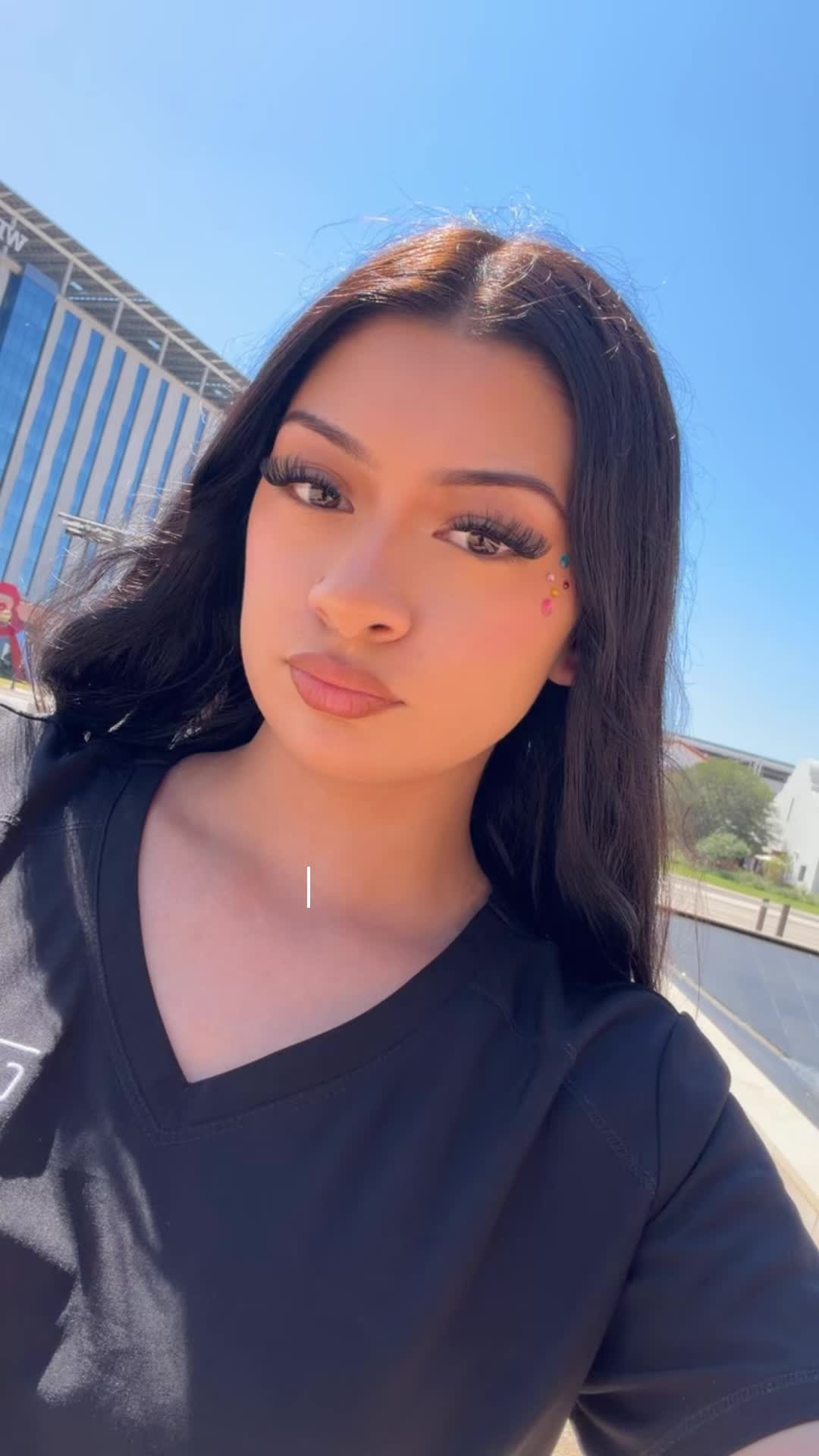 @yani ᥫ᭡