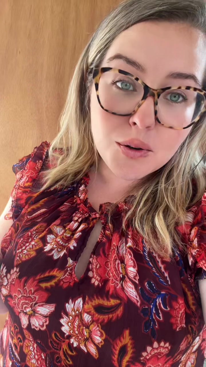 @Renee Reads “Romance” 📖