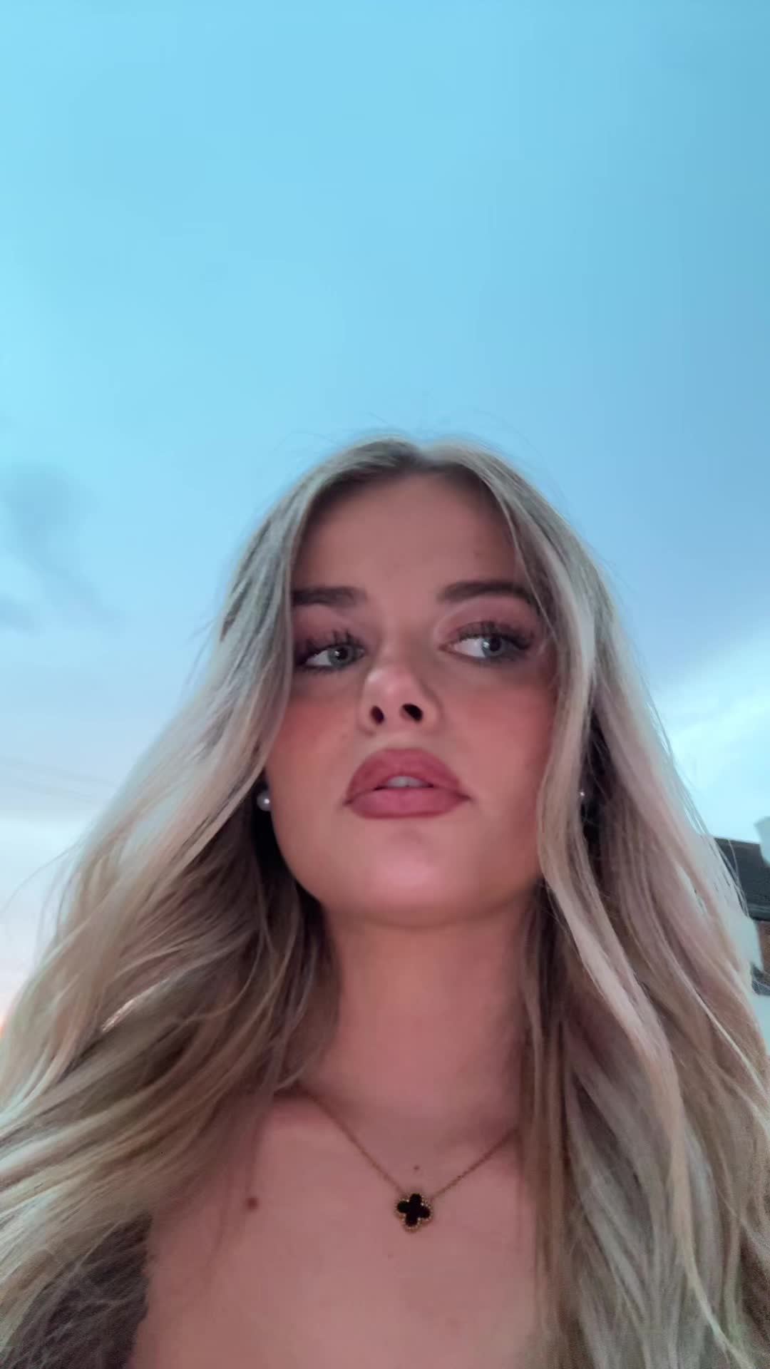 @Lia