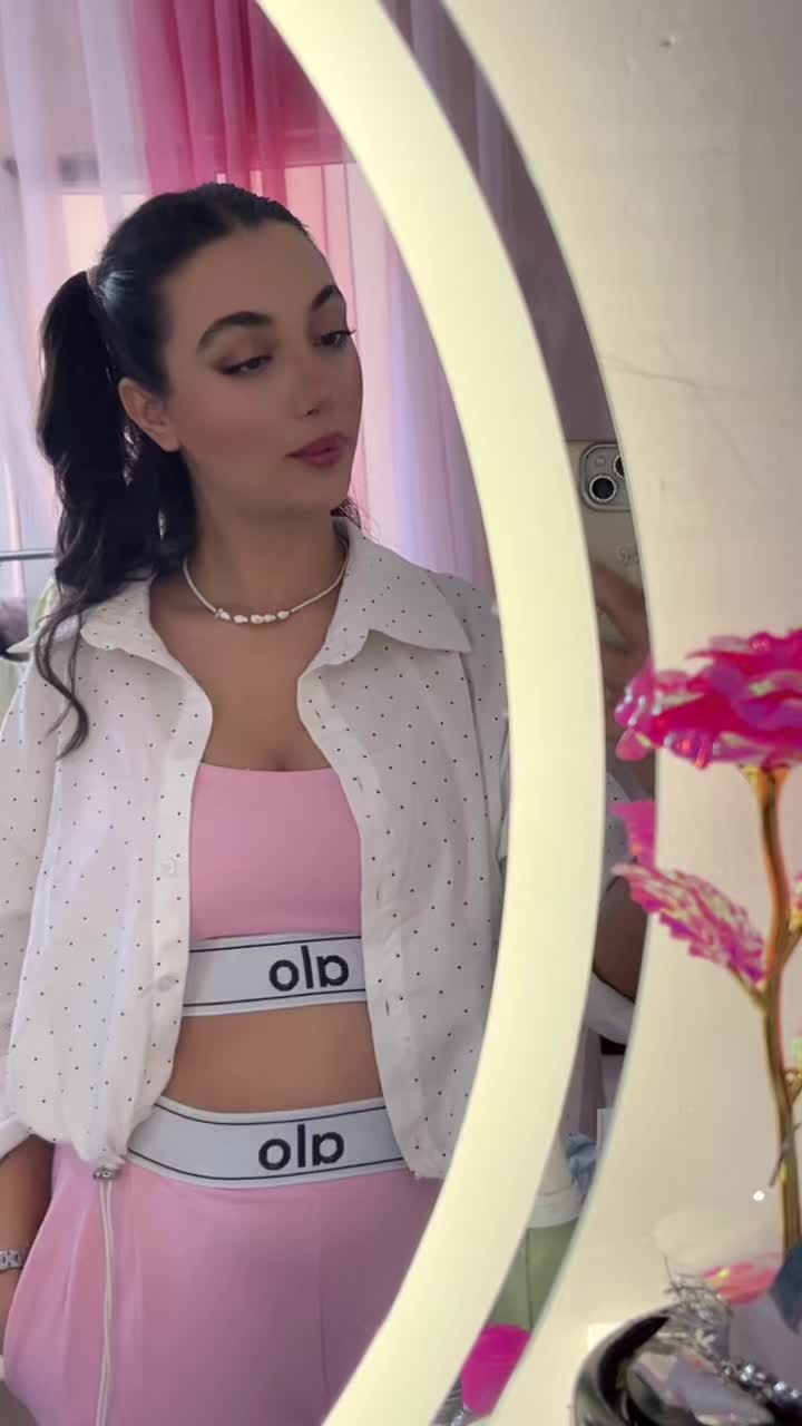 @Mehrsa