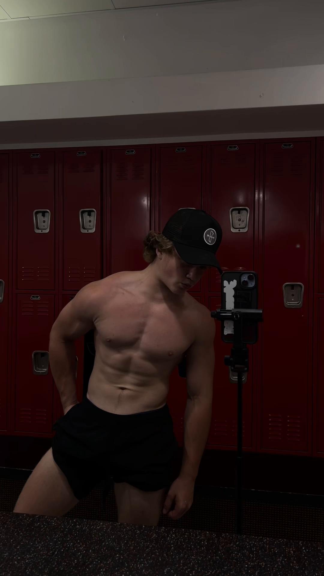 @smallguyluke