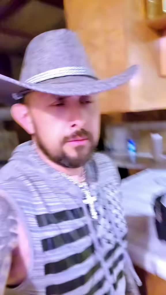 @JESSE SANCHEZ