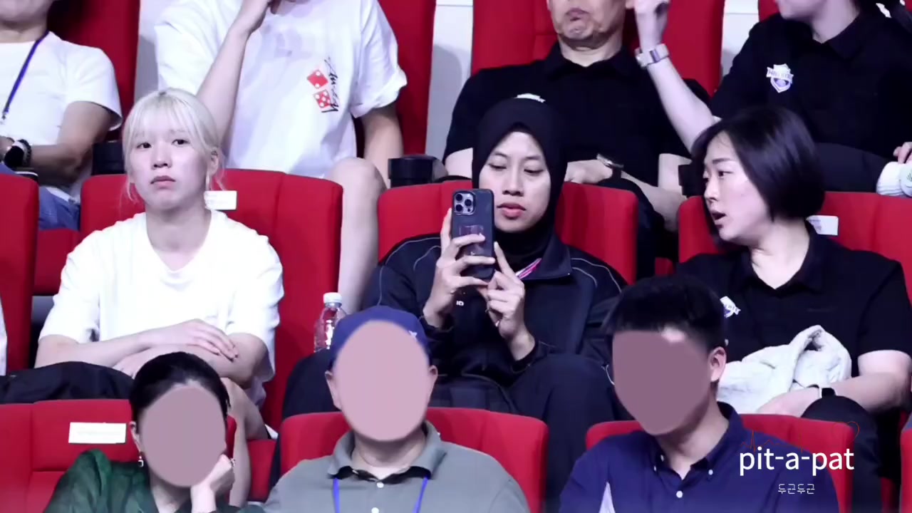 @About Mega dan HH