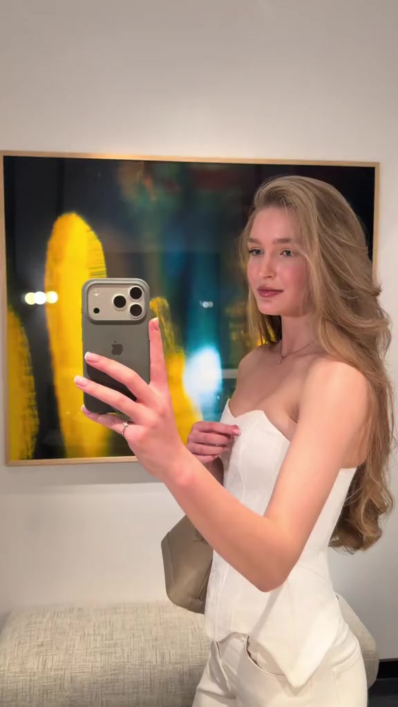 @Polina Lomova