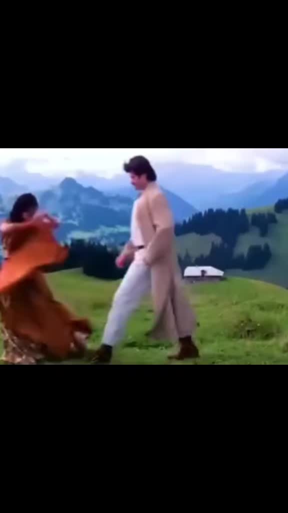 @Saung_bollywood 💫